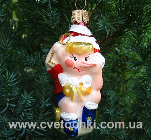 Буратино на стульчике